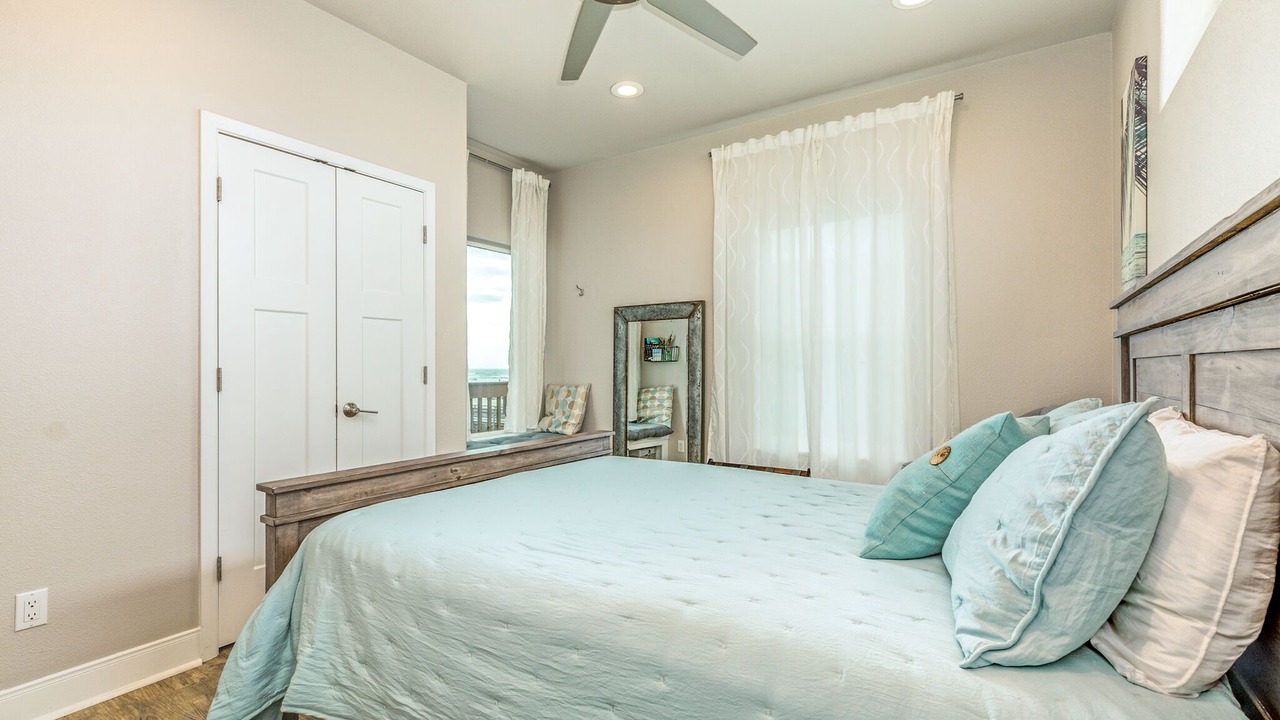 Photo of Bedroom in Surfside Beach