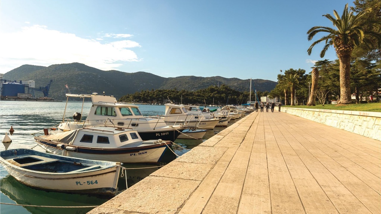 Photo of Others in Ploce