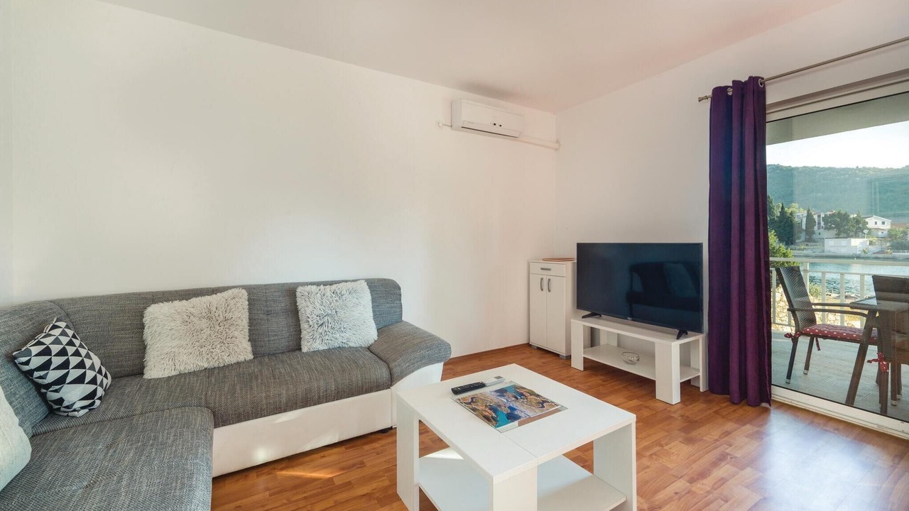 Photo of Bedroom in Blace