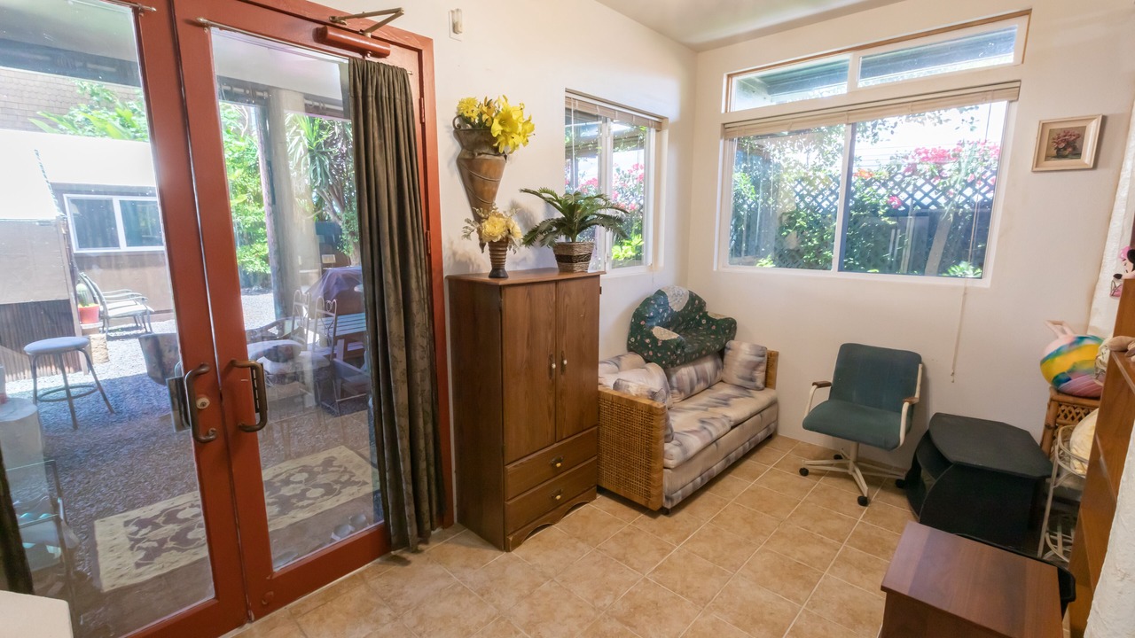 Photo of Livingroom in Waialua