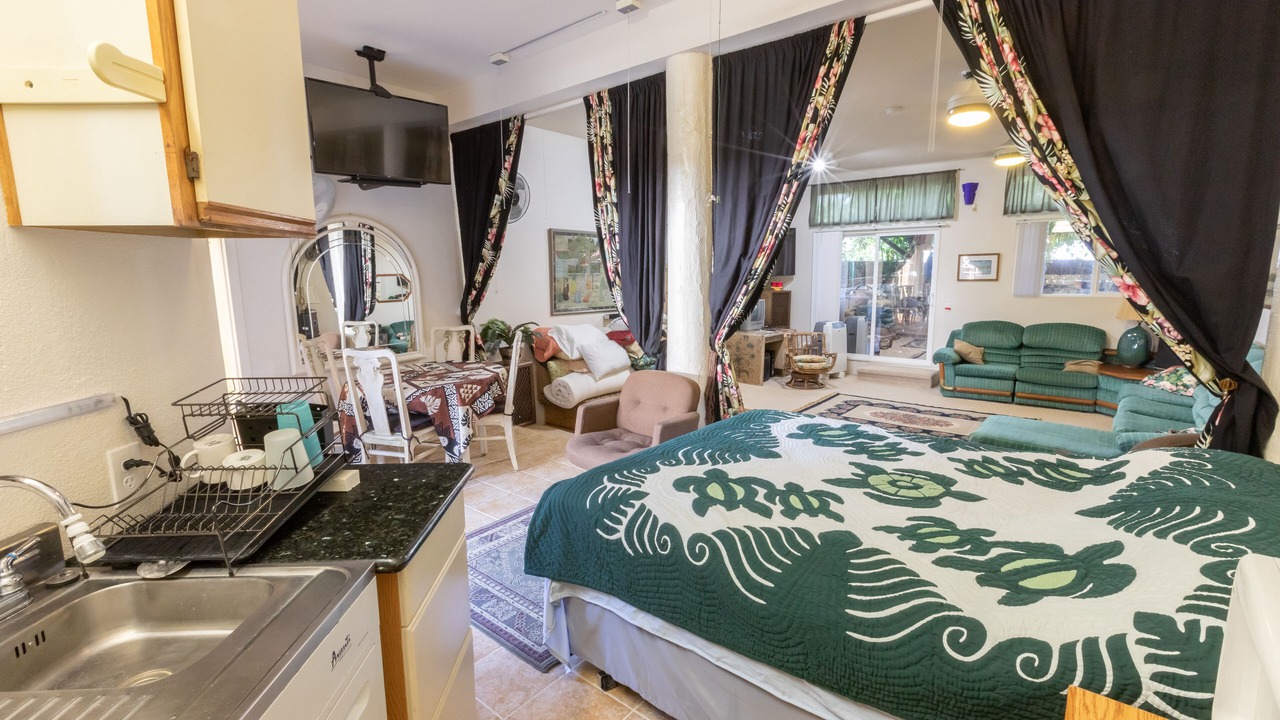 Photo of Bedroom in Waialua