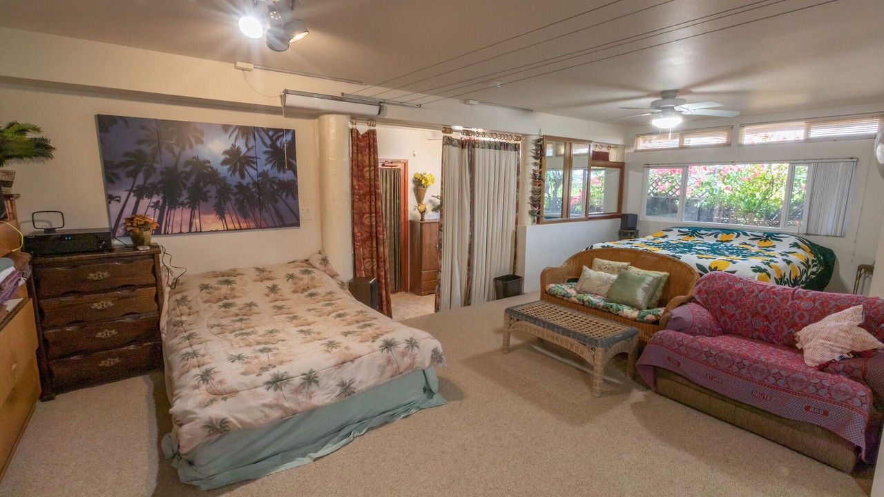 Photo of Bedroom in Waialua