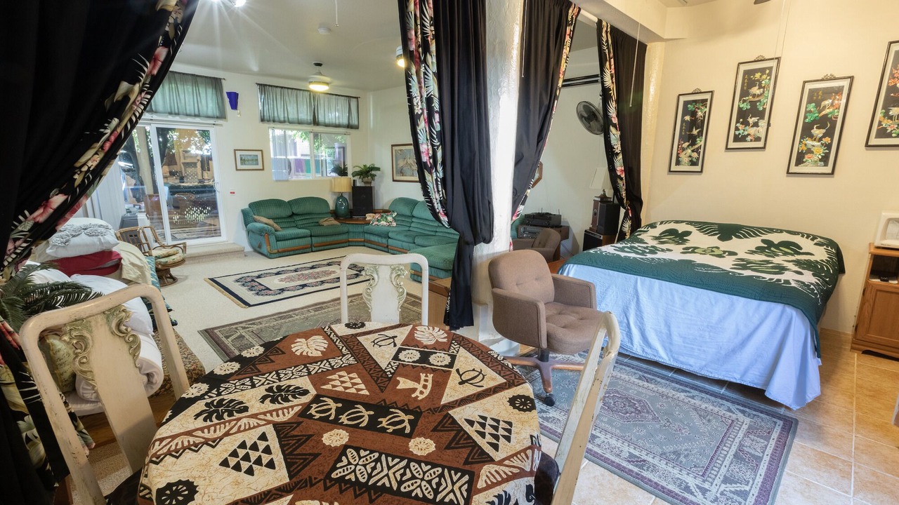 Photo of Bedroom in Waialua