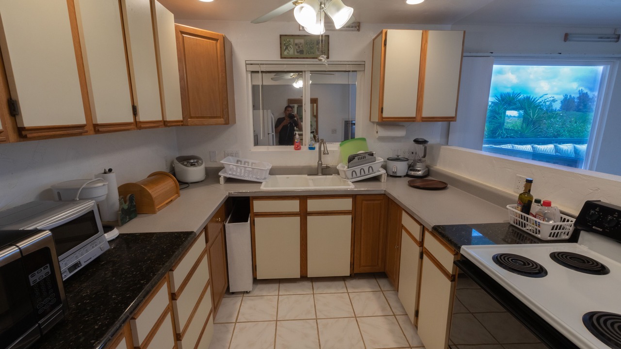 Photo of Kitchen in Waialua