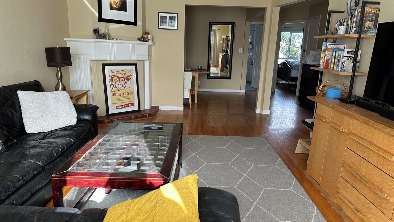 Photo of Livingroom in Outer Sunset