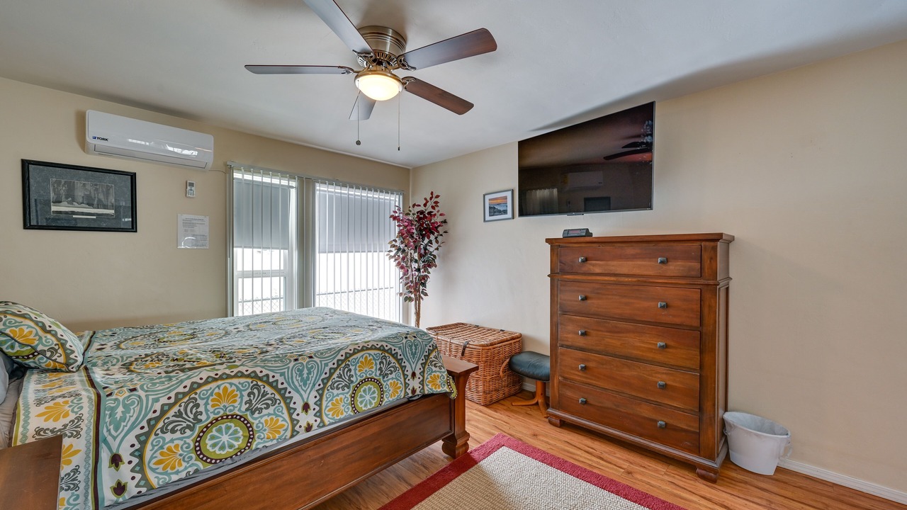 Photo of Bedroom in Pacific Beach