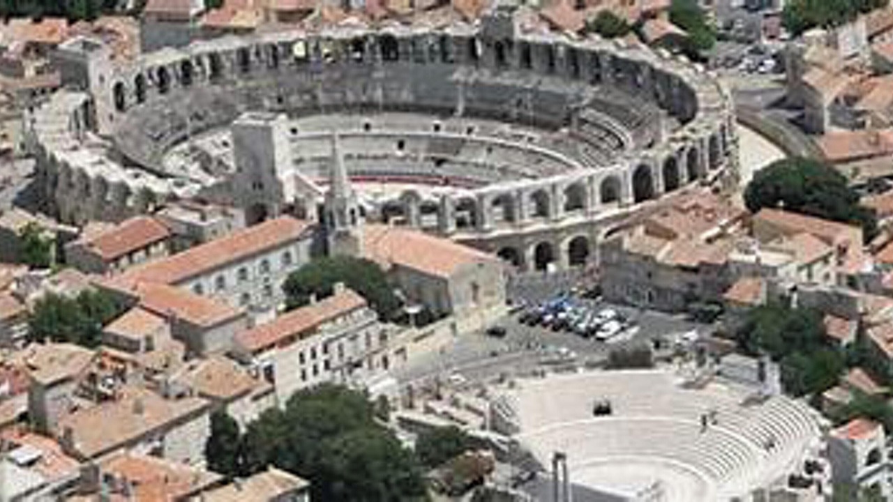 Photo of Others in Arles City Centre