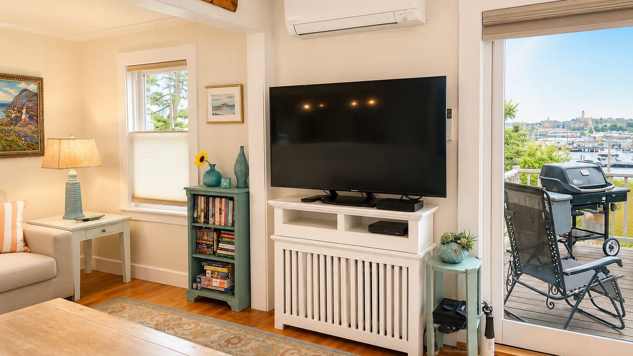 Photo of Livingroom in Gloucester