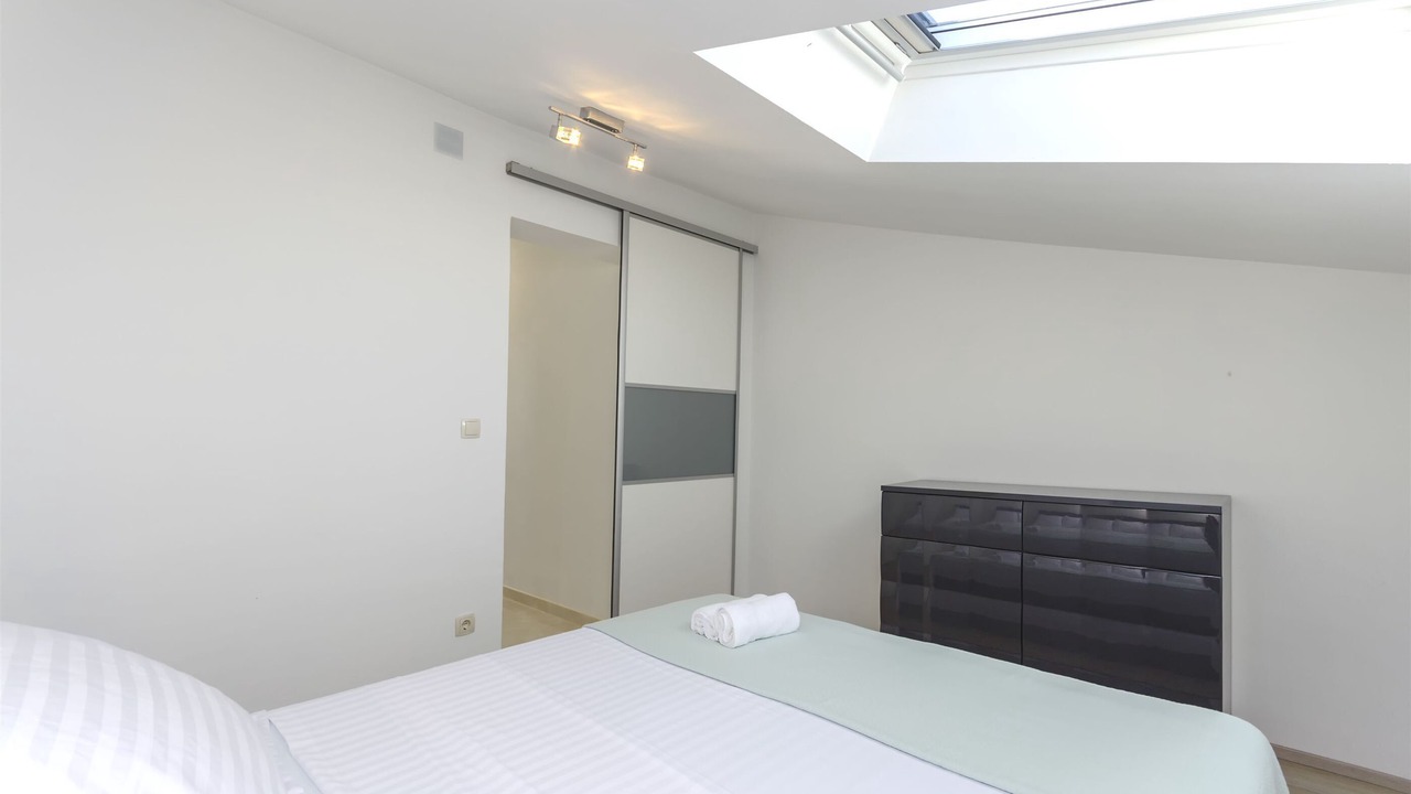 Photo of Bedroom in Srima
