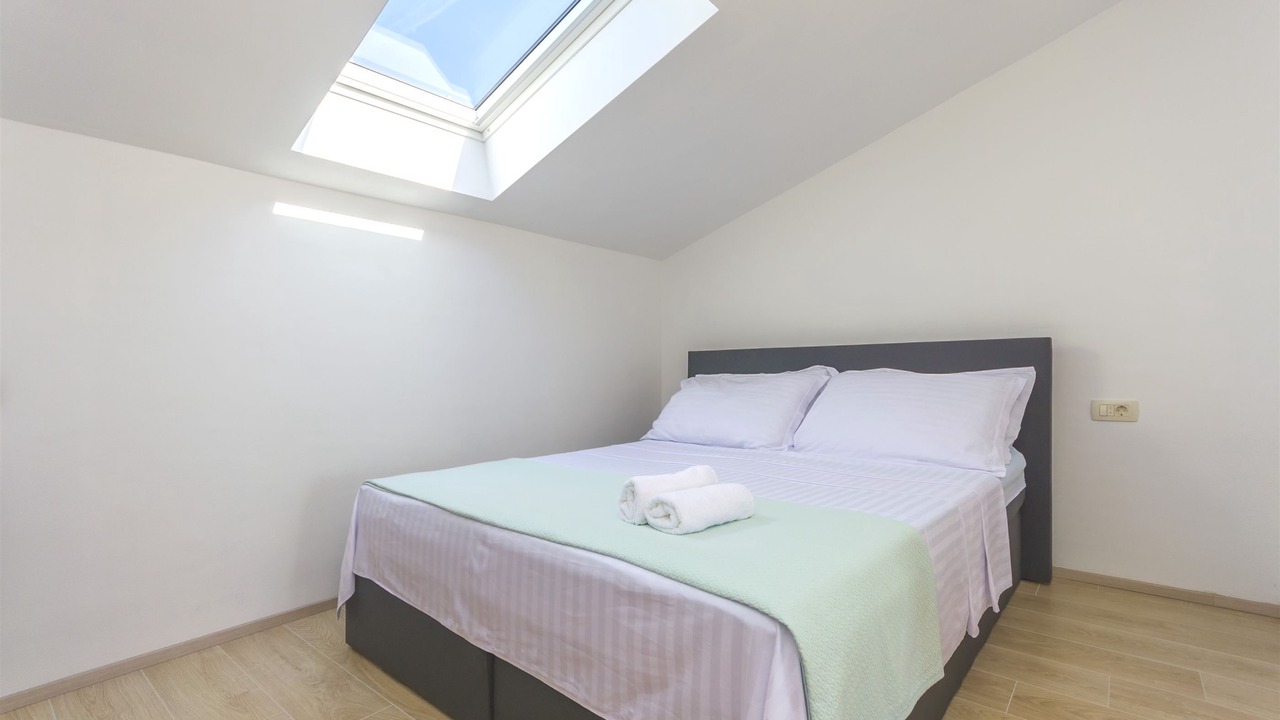 Photo of Bedroom in Srima