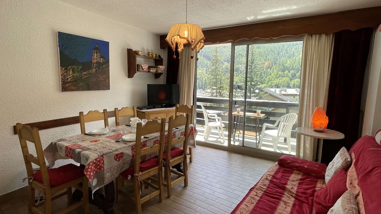 Photo of Livingroom in Chantemerle