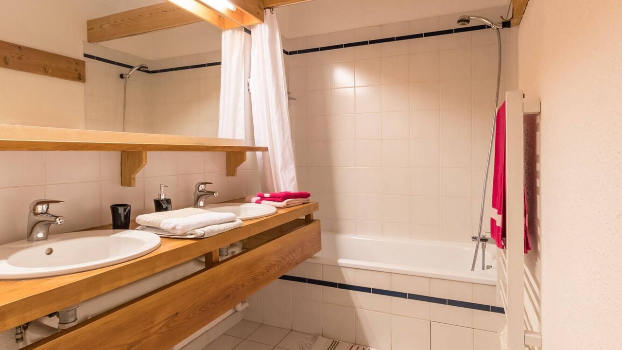 Photo of Bathroom in La Salle-les-Alpes