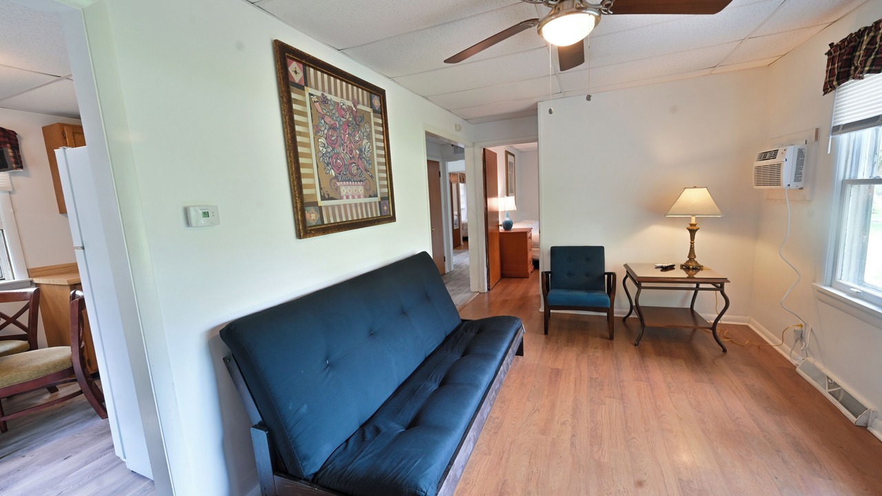 Photo of Livingroom in Williams Bay