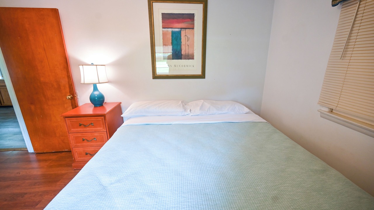 Photo of Bedroom in Williams Bay