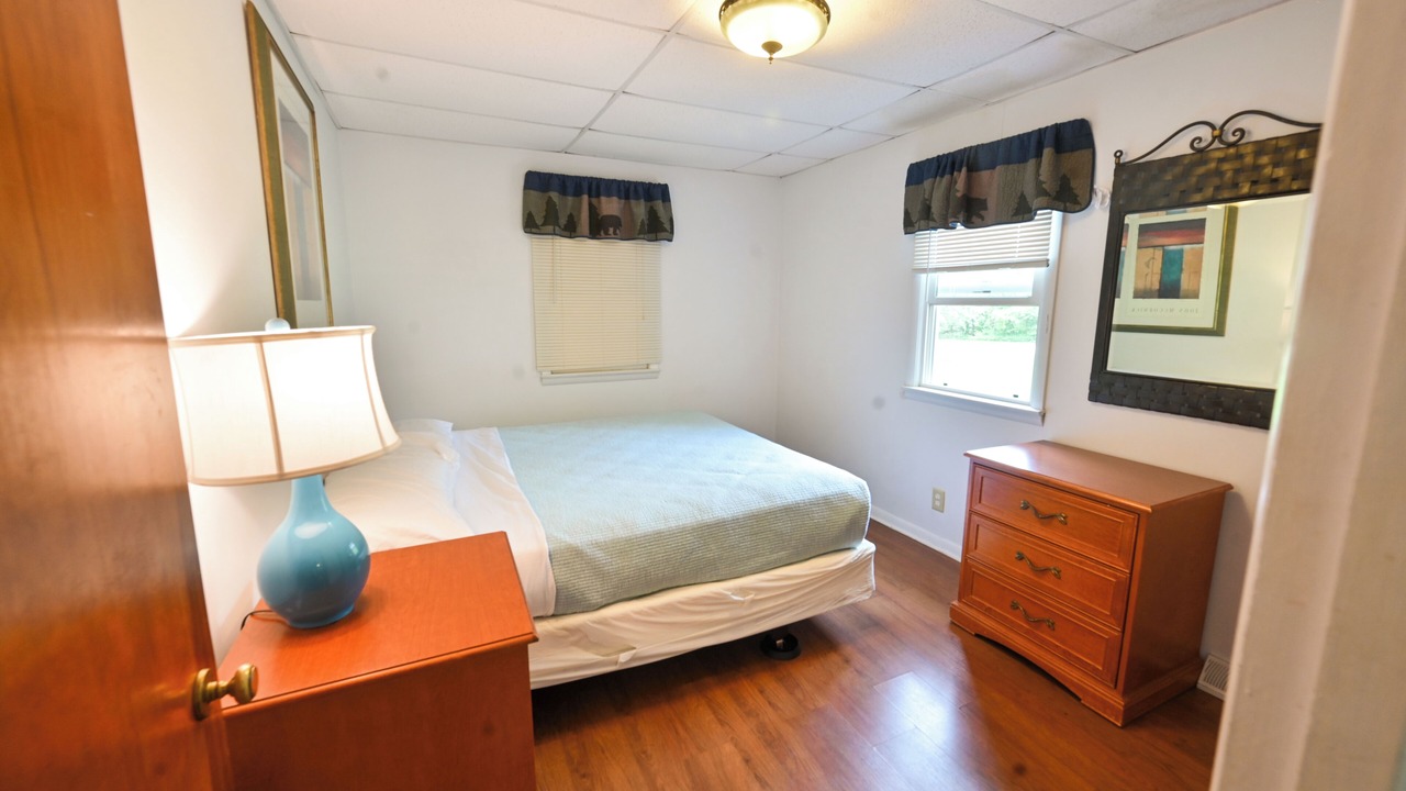Photo of Bedroom in Williams Bay