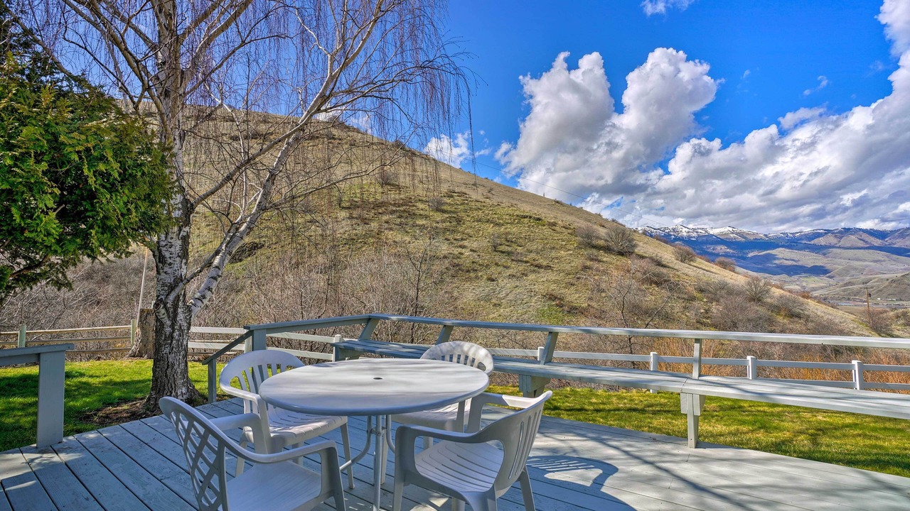 Photo of Others in White Bird