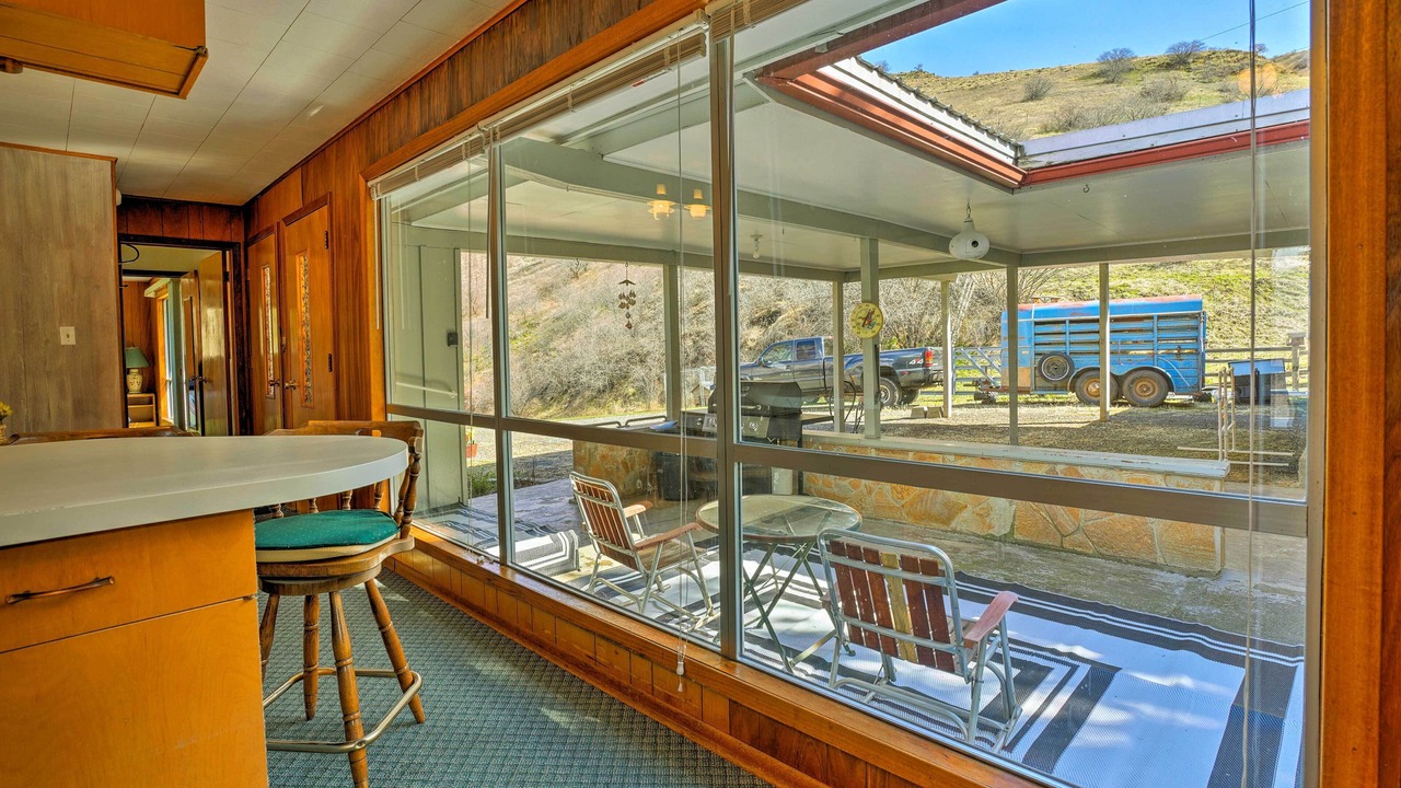 Photo of Others in White Bird