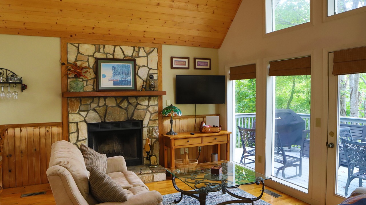 Photo of Bedroom in Lake Lure