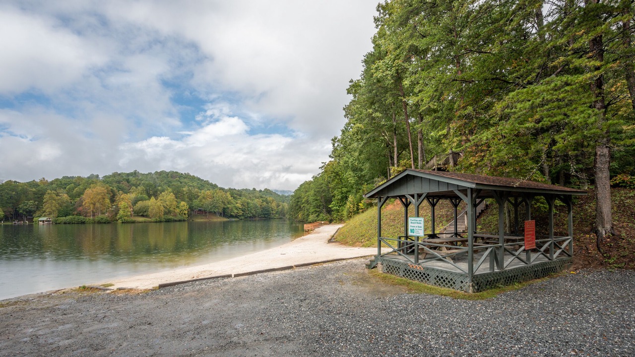 Photo of Outdoor in Lake Lure