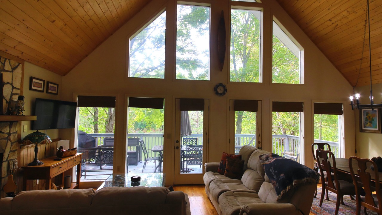 Photo of Bedroom in Lake Lure