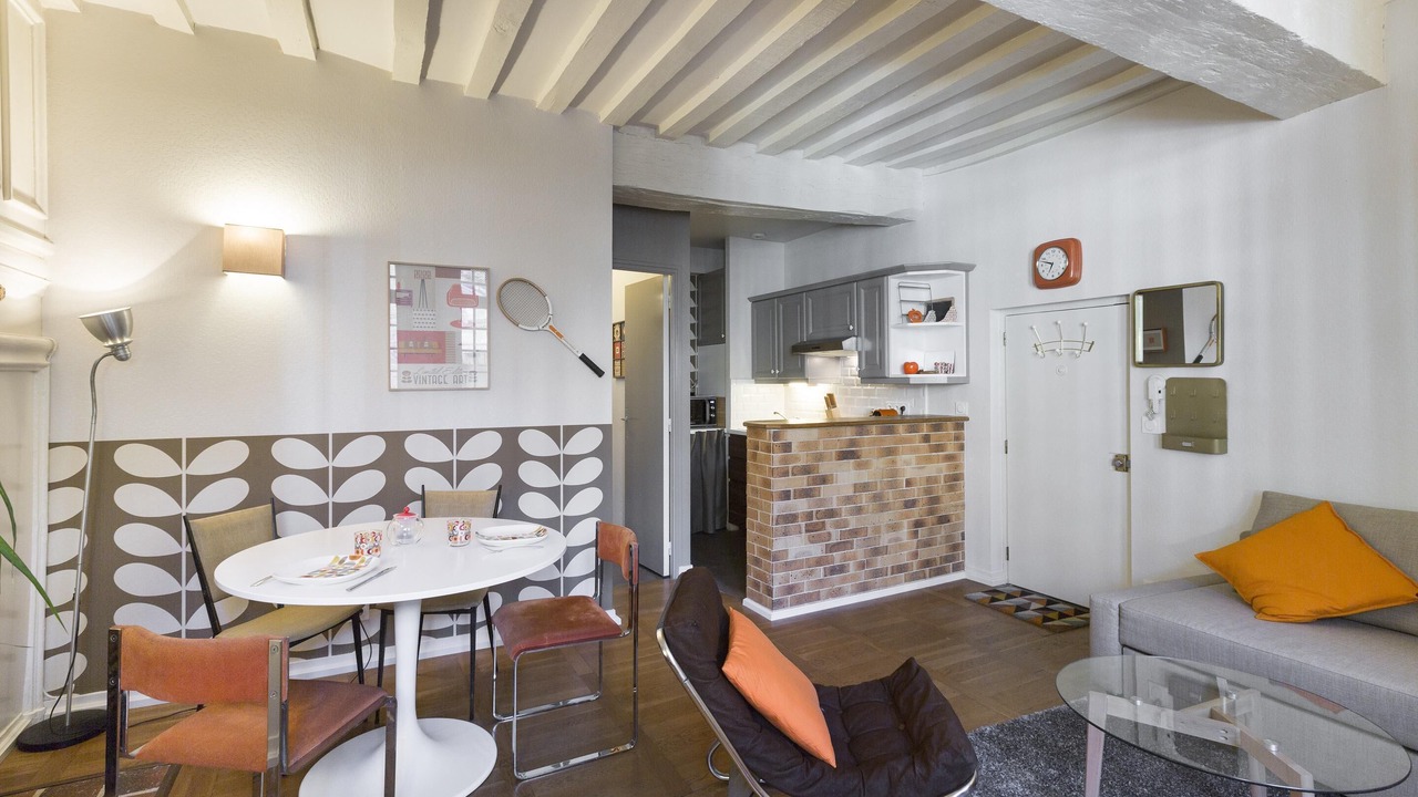 Photo of Livingroom in Centre