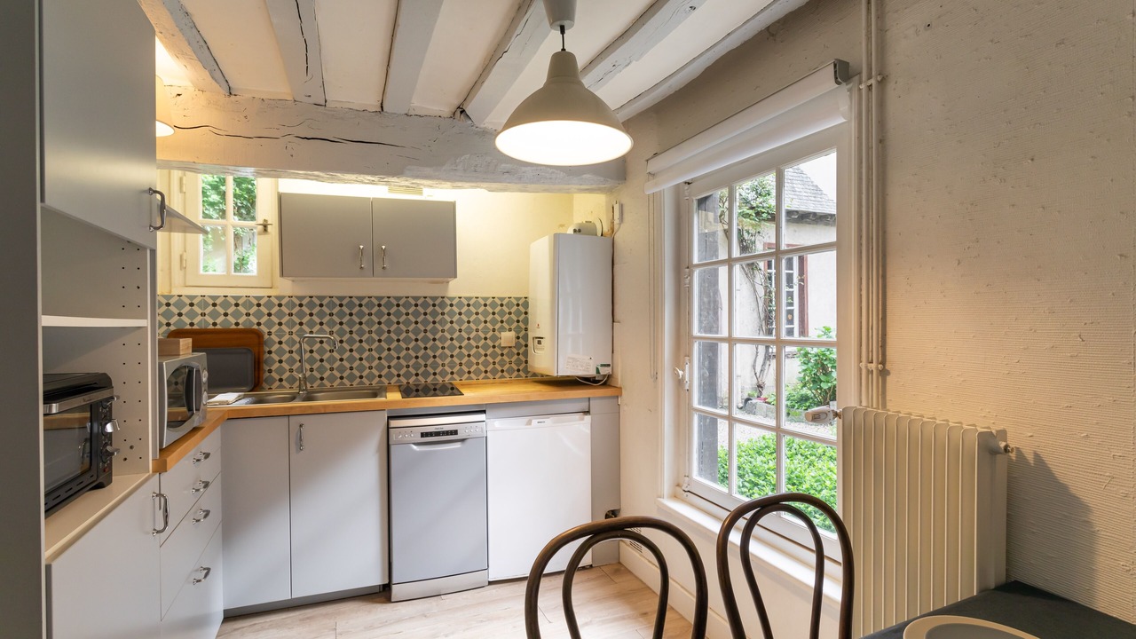 Photo of Kitchen in Centre