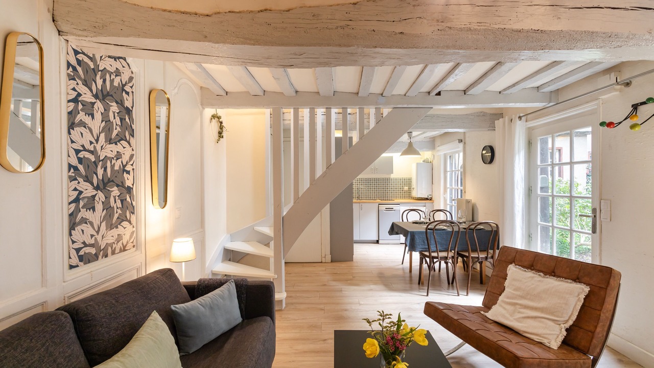 Photo of Livingroom in Centre