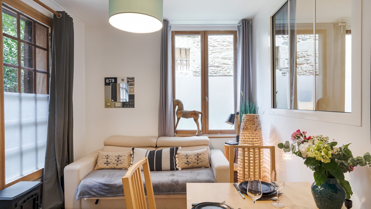 Photo of Livingroom in Centre