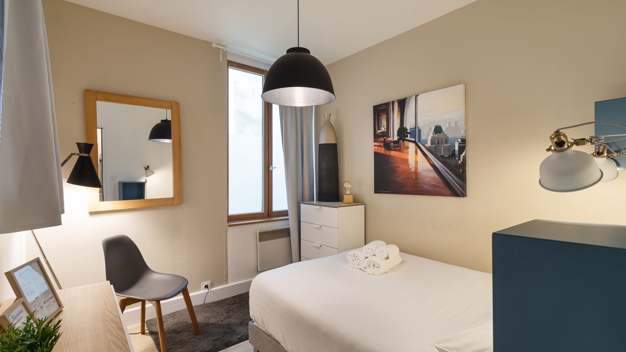 Photo of Bedroom in Centre