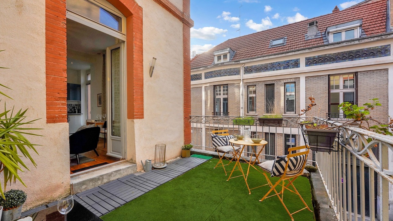 Photo of Patio Balcony in Saint - Aubin - Dupuy