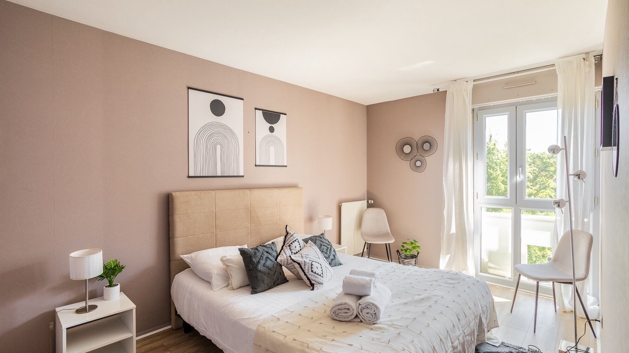 Photo of Bedroom in Saint-Helier