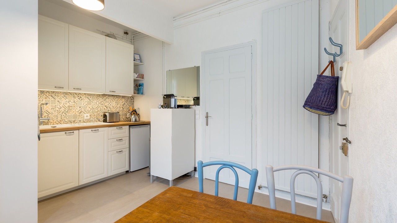 Photo of Kitchen in Centre