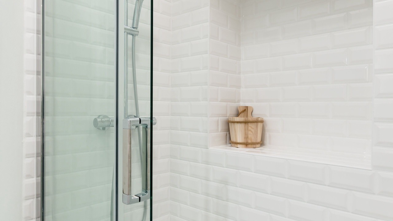 Photo of Bathroom in Centre