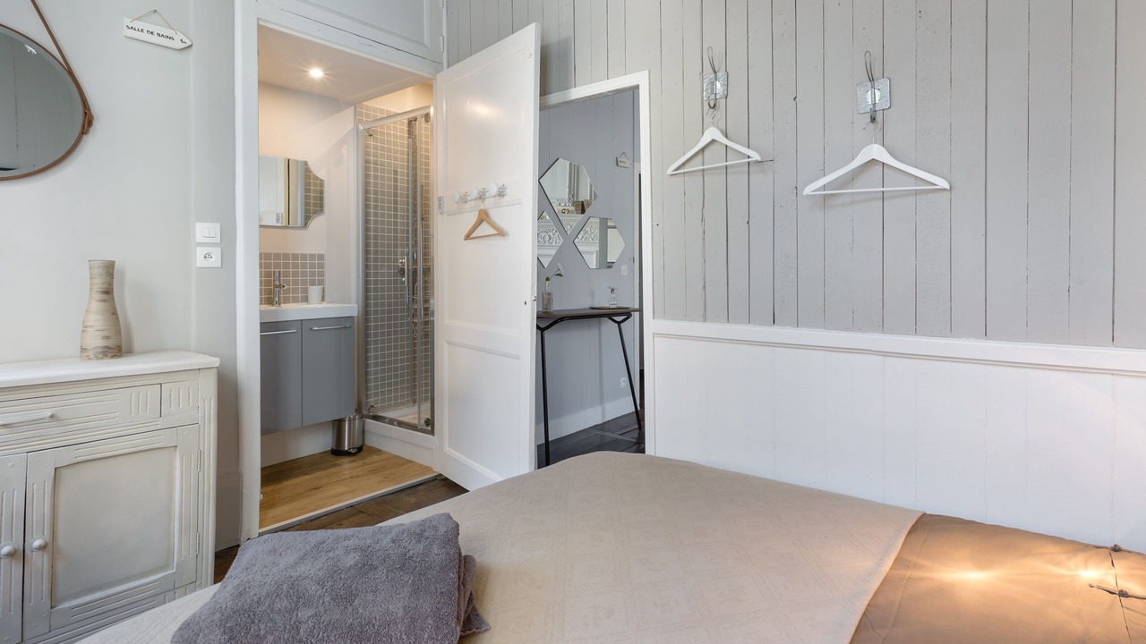 Photo of Bedroom in Centre
