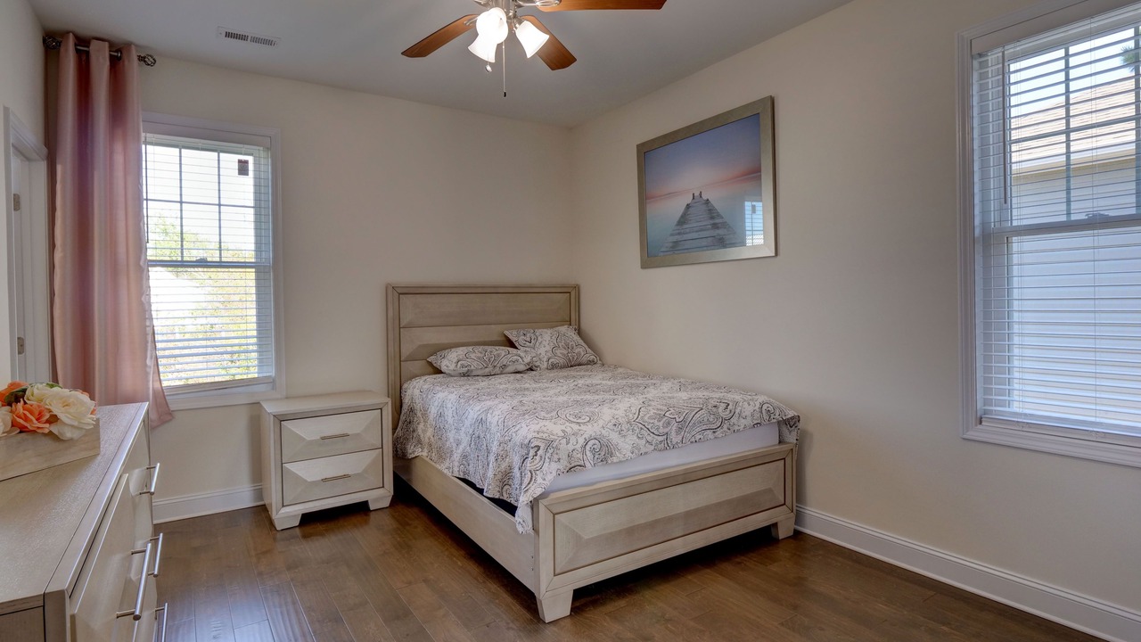 Photo of Bedroom in Wilmington Beach