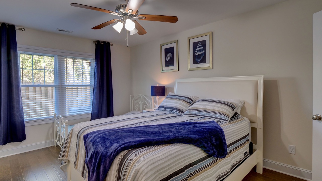 Photo of Bedroom in Wilmington Beach