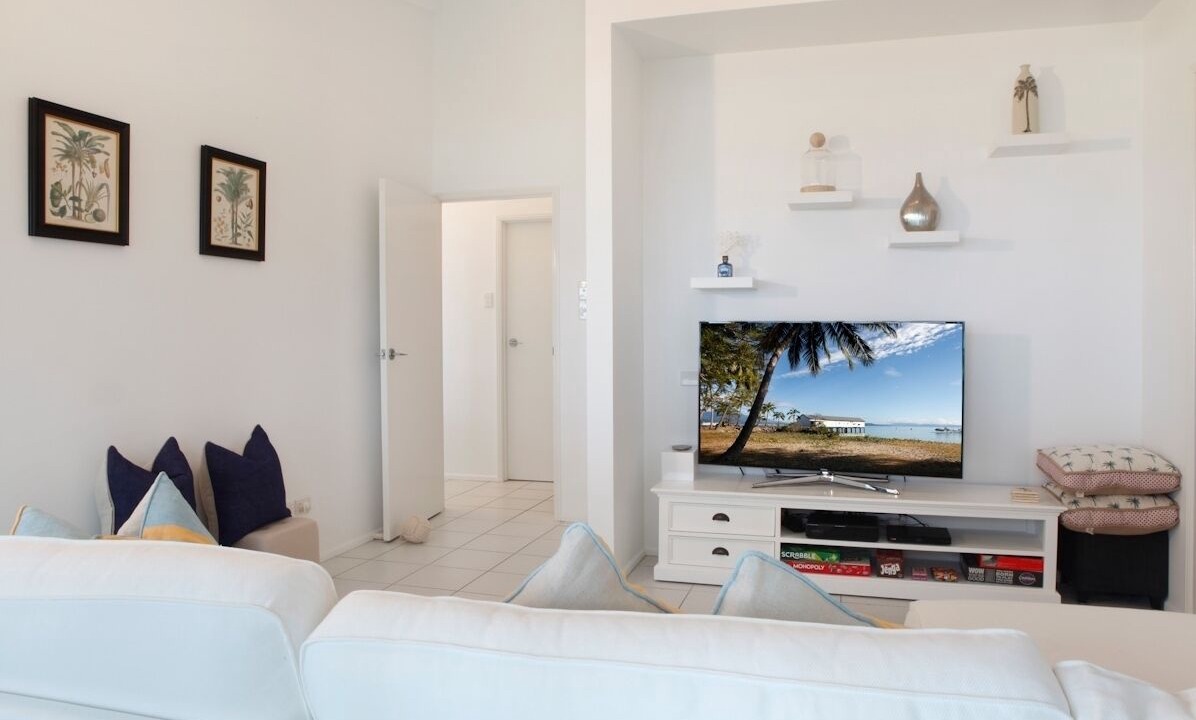 Photo of Bedroom in Oak Beach