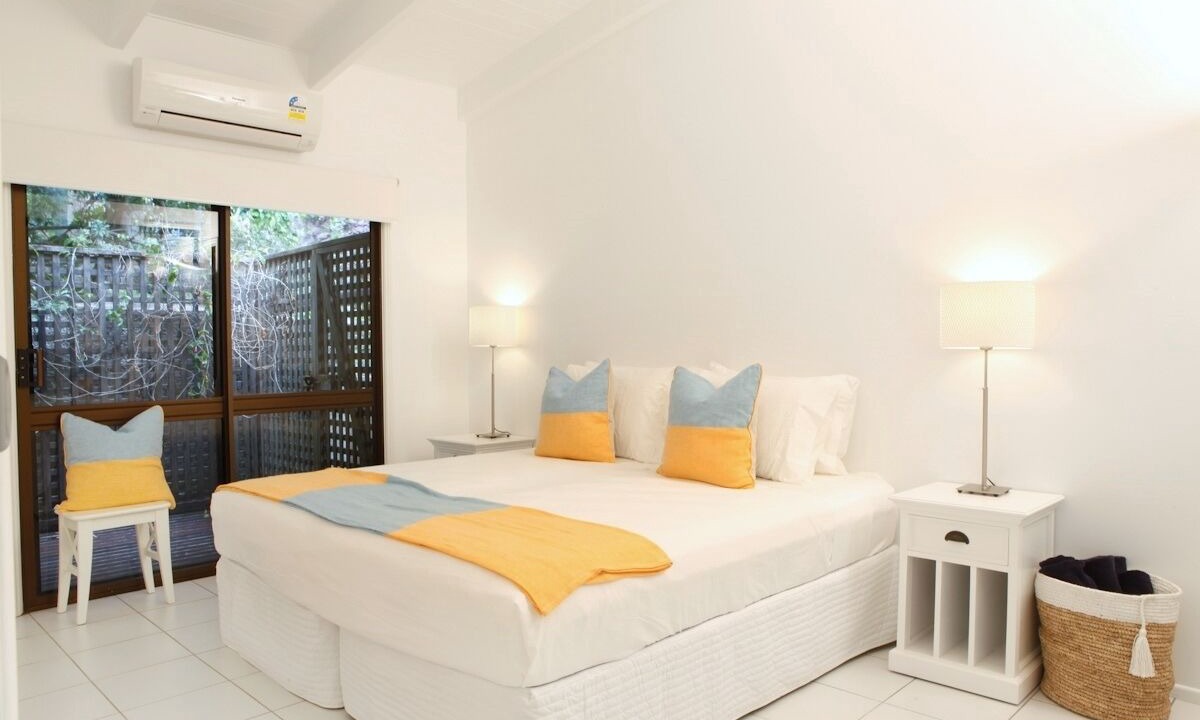 Photo of Bedroom in Oak Beach