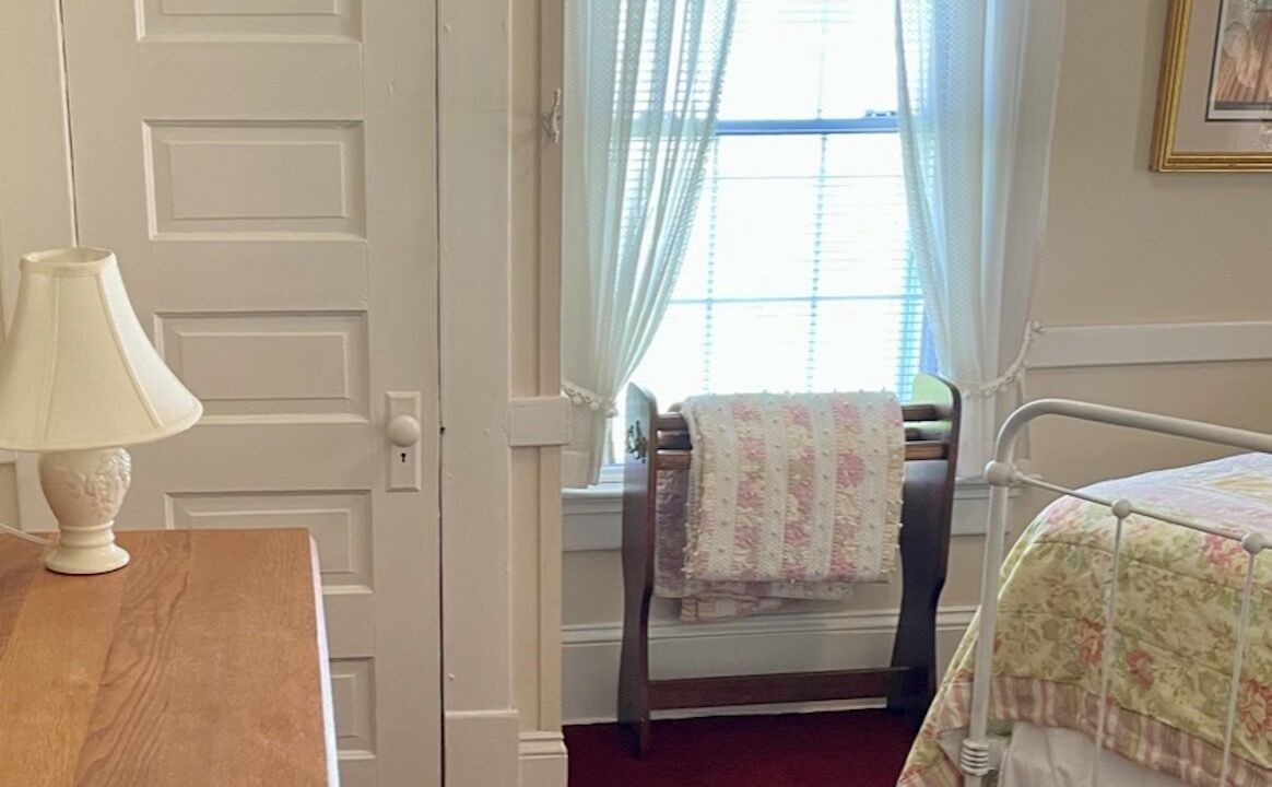 Photo of Bedroom in Fries