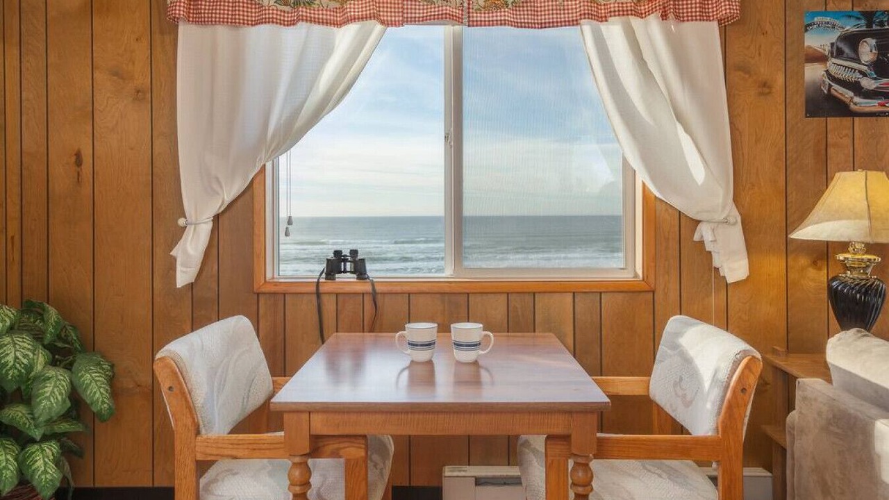 Photo of Others in Lincoln City