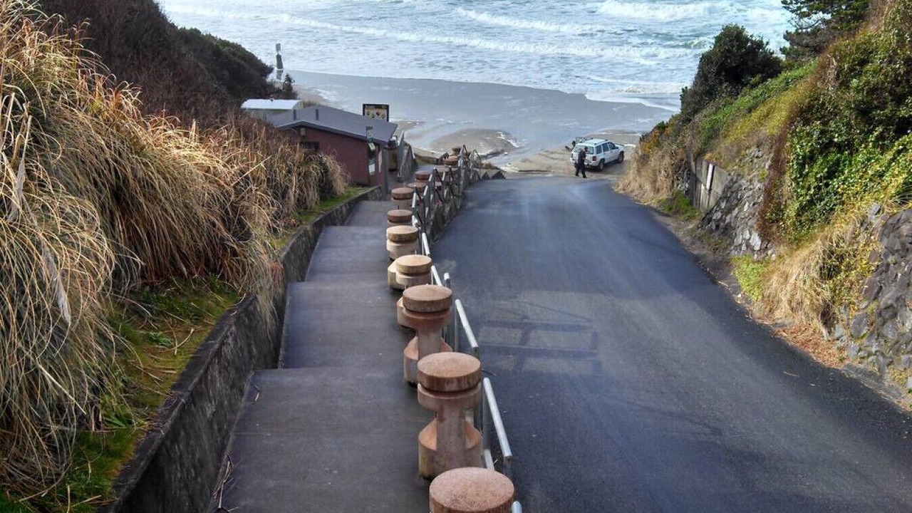 Photo of Others in Lincoln City