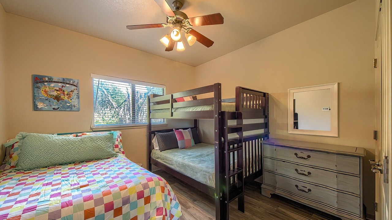 Photo of Bedroom in Canyon Lake