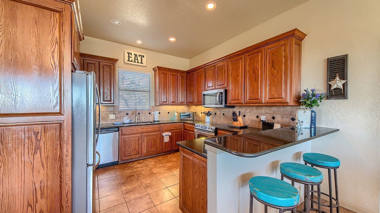 Photo of Kitchen in Canyon Lake
