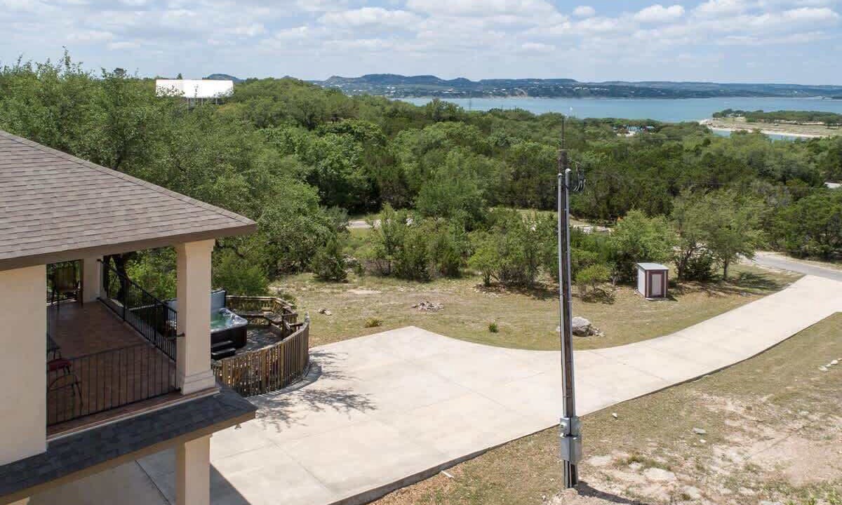 Photo of Others in Canyon Lake