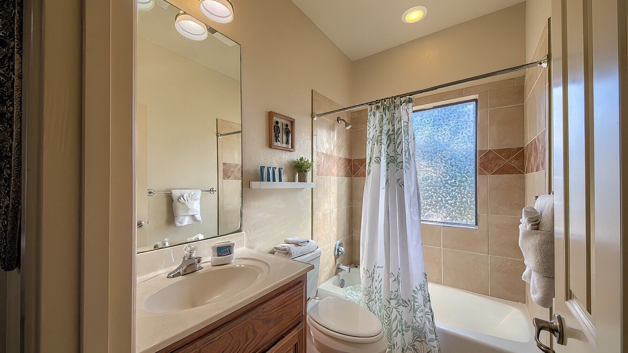 Photo of Bathroom in Canyon Lake