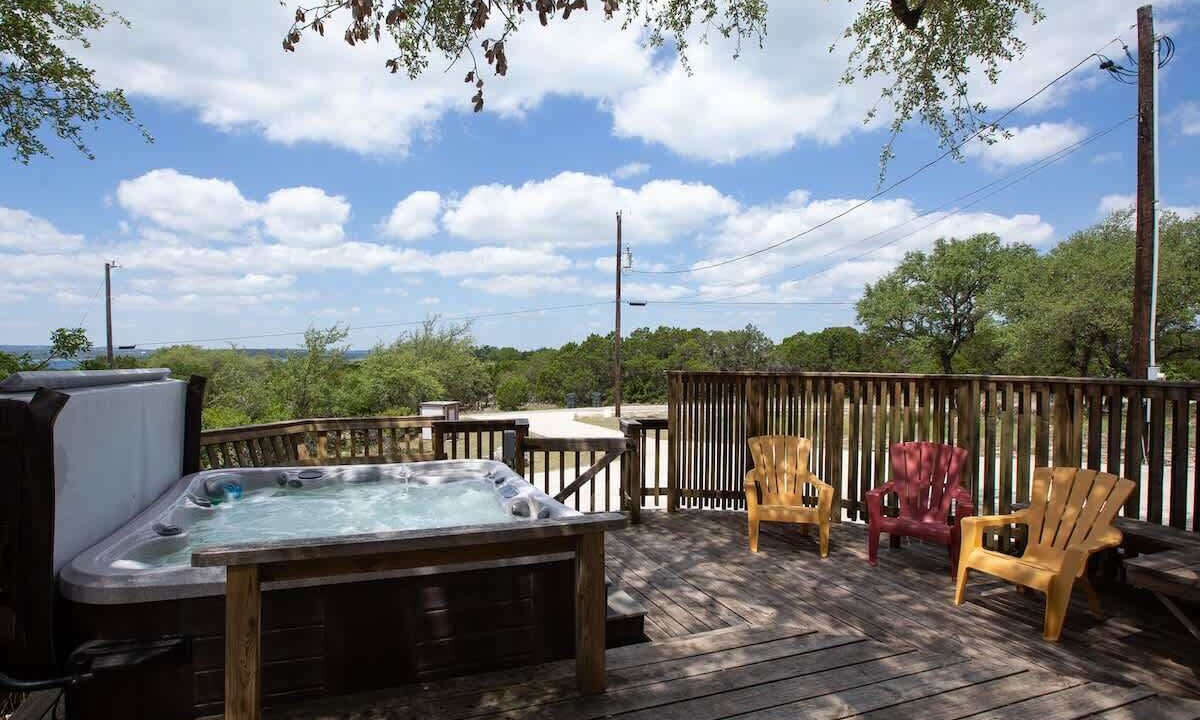 Photo of Outdoor in Canyon Lake