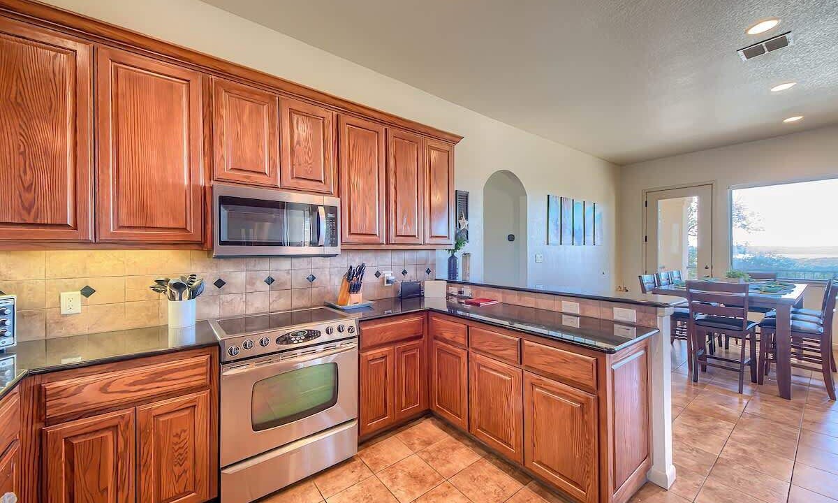 Photo of Kitchen in Canyon Lake