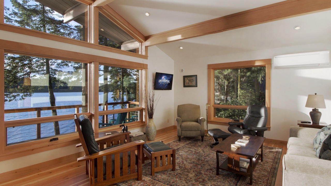 Photo of Bedroom in Roche Harbor