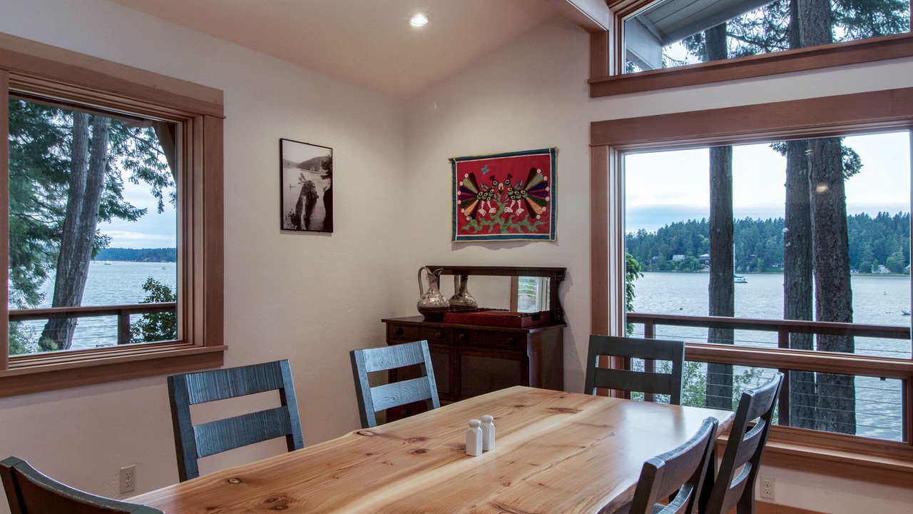 Photo of Livingroom in Roche Harbor
