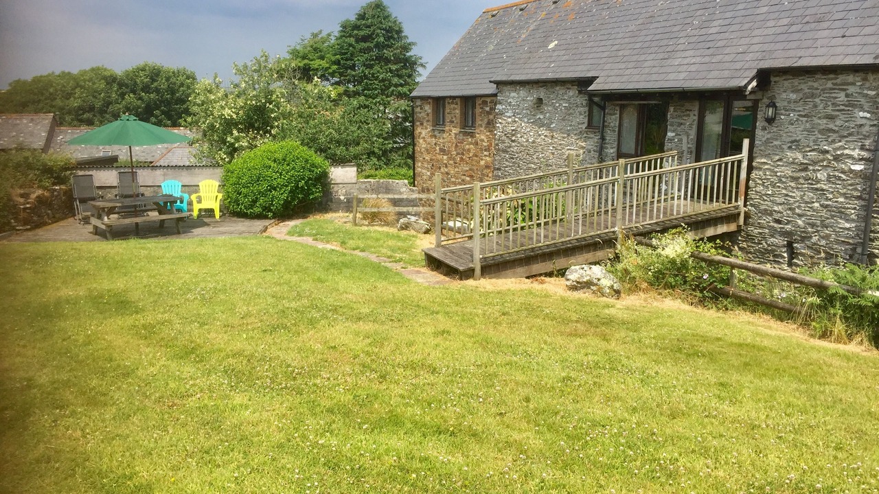 Photo of Patio Balcony in Pelynt